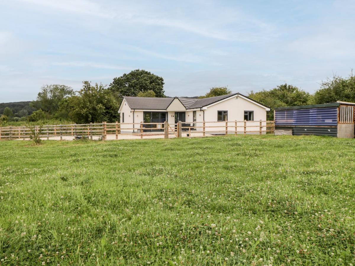 Strawberry Stables Villa Bristol Eksteriør bilde